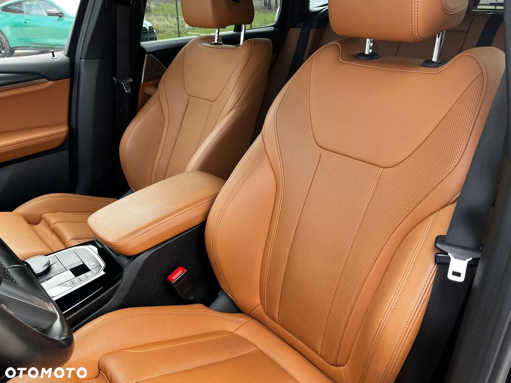 BMW X3 xDrive30i - 17
