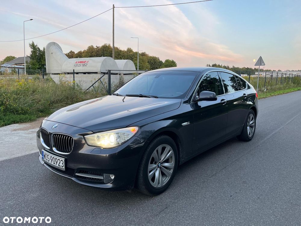 BMW 5GT - 17