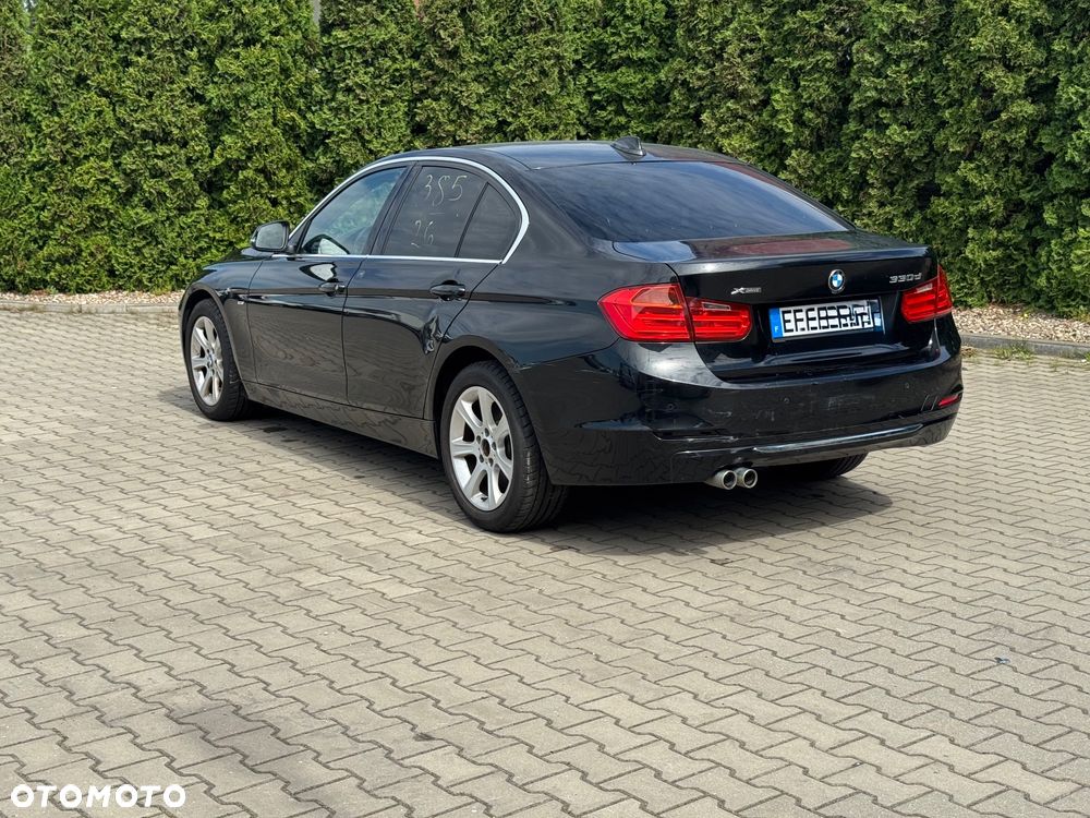 BMW Seria 3 330d xDrive Sport-Aut Luxury Line - 6