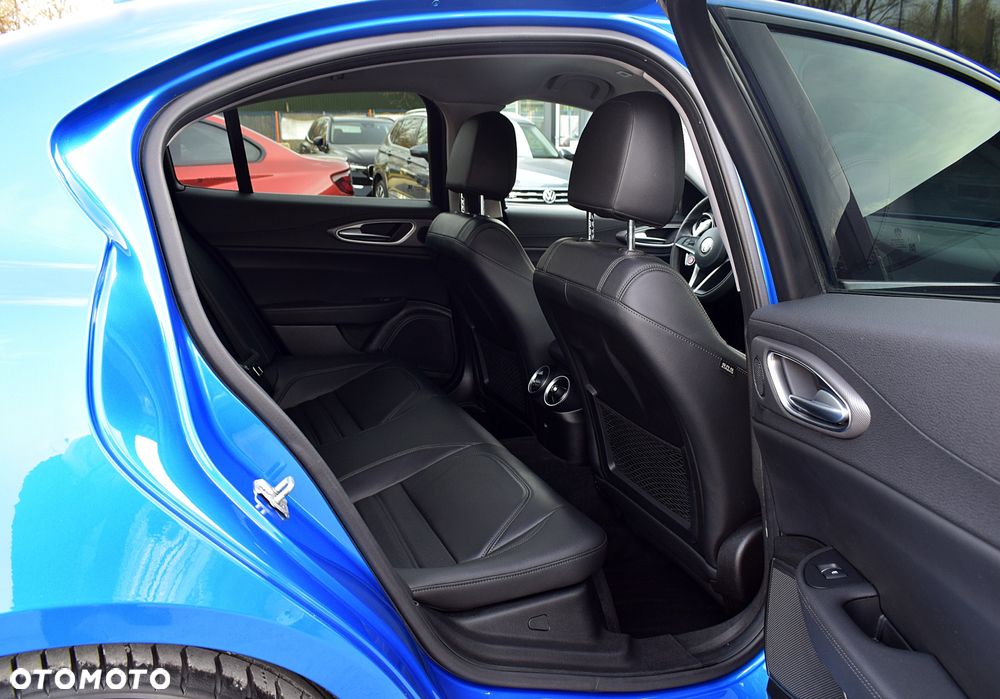 Alfa Romeo Giulia 2.0 Turbo Veloce Q4 - 7