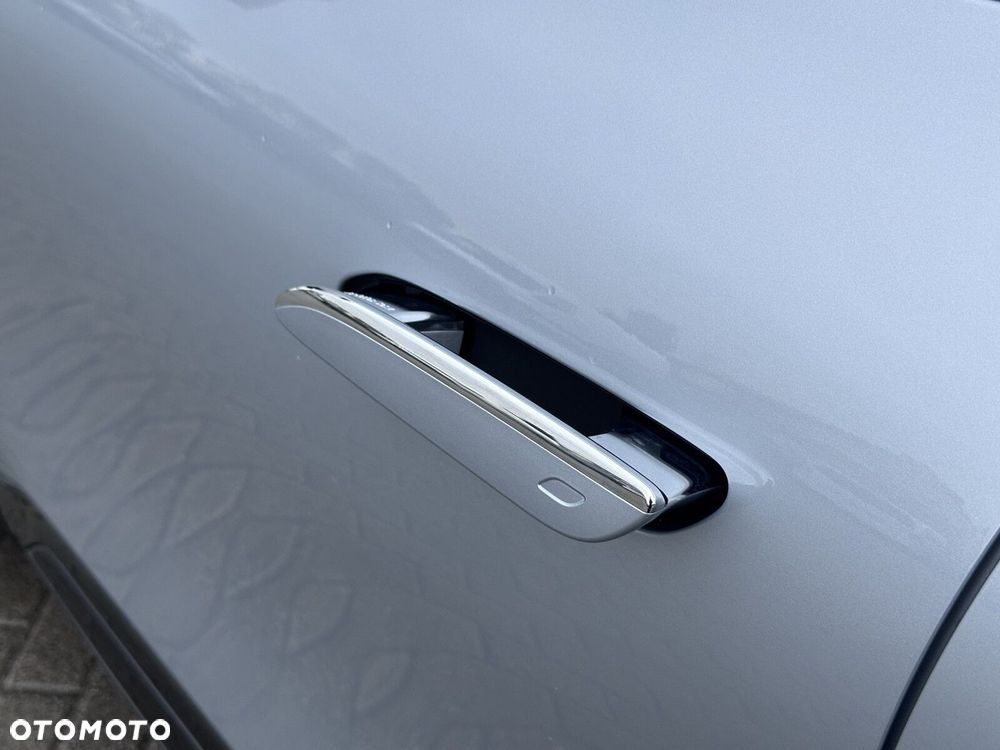 Mercedes-Benz GLB 250+ EQ 85kWh - 12