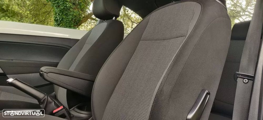 VW New Beetle 1.6 TDi Design - 27