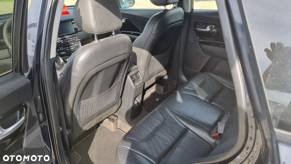 Kia Niro 1.6 GDI HEV 2WD OPF Spirit - 24