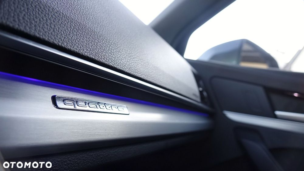 Audi Q5 Sportback - 40