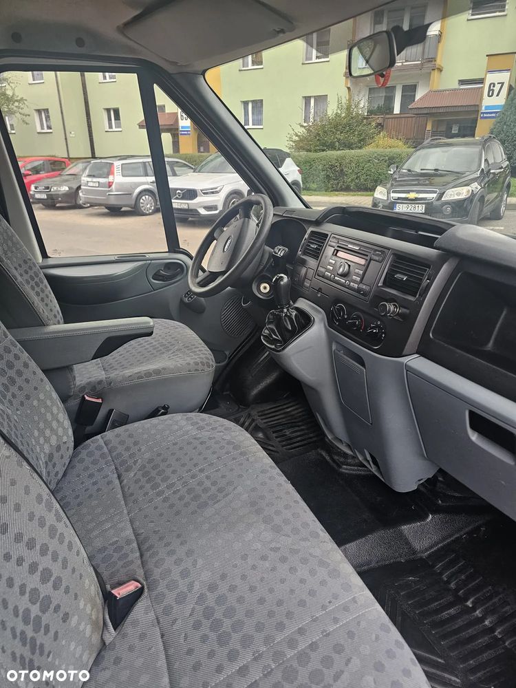 Ford Transit - 10
