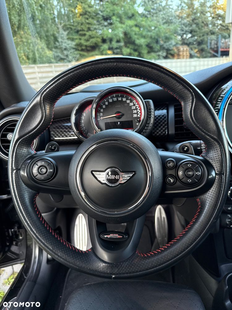 MINI John Cooper Works Standard - 13