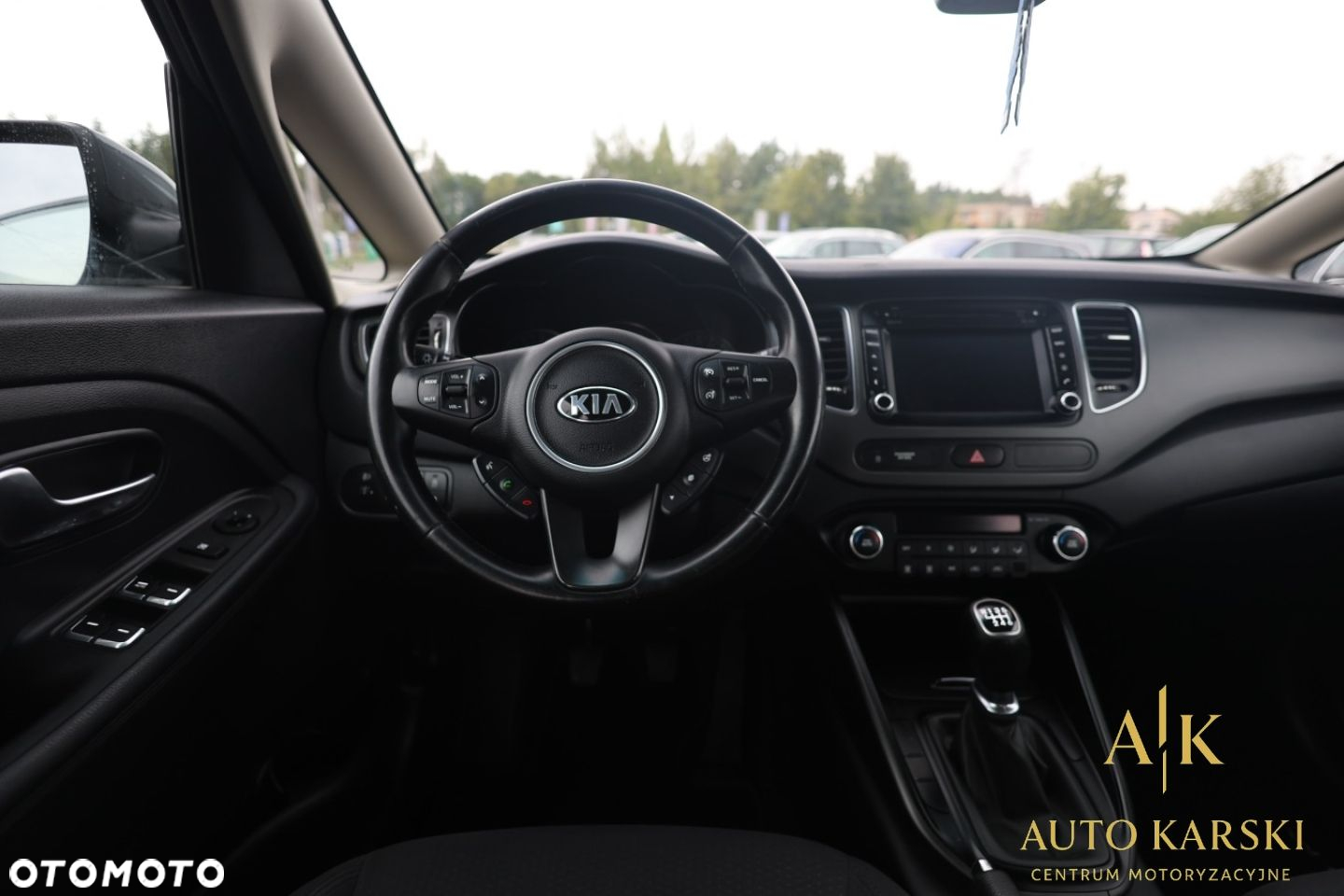 Kia Carens - 6