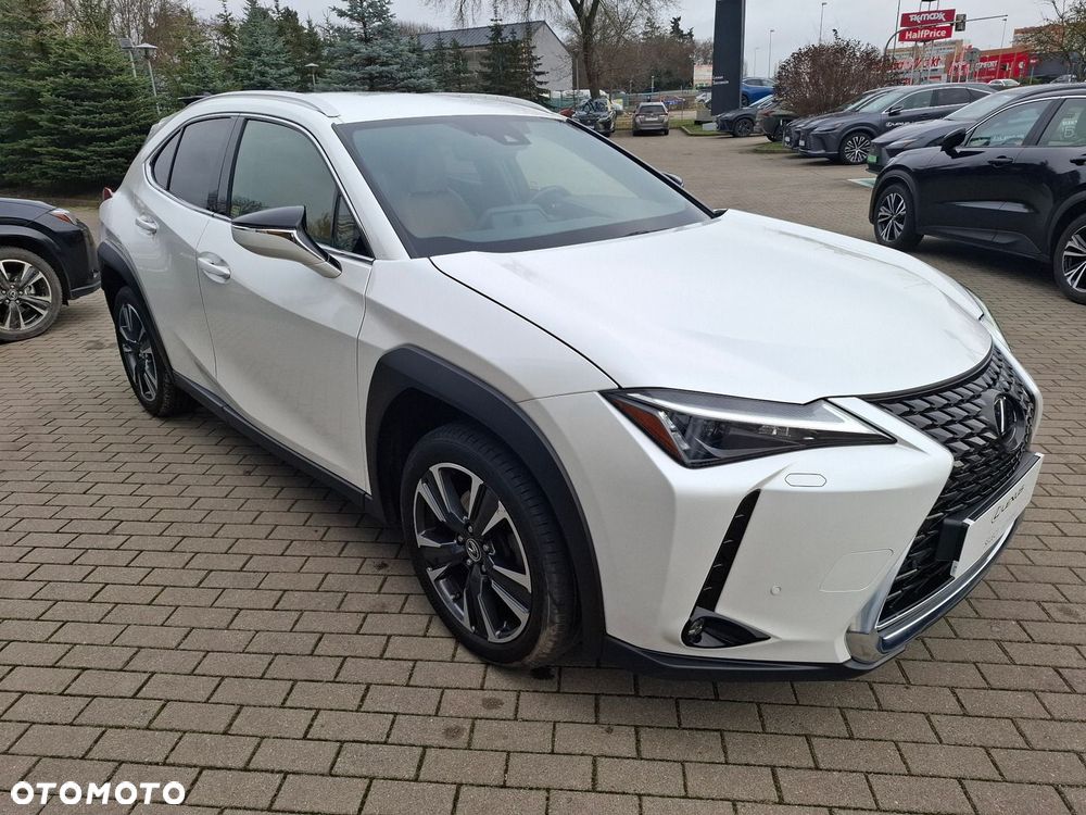 Lexus UX - 7