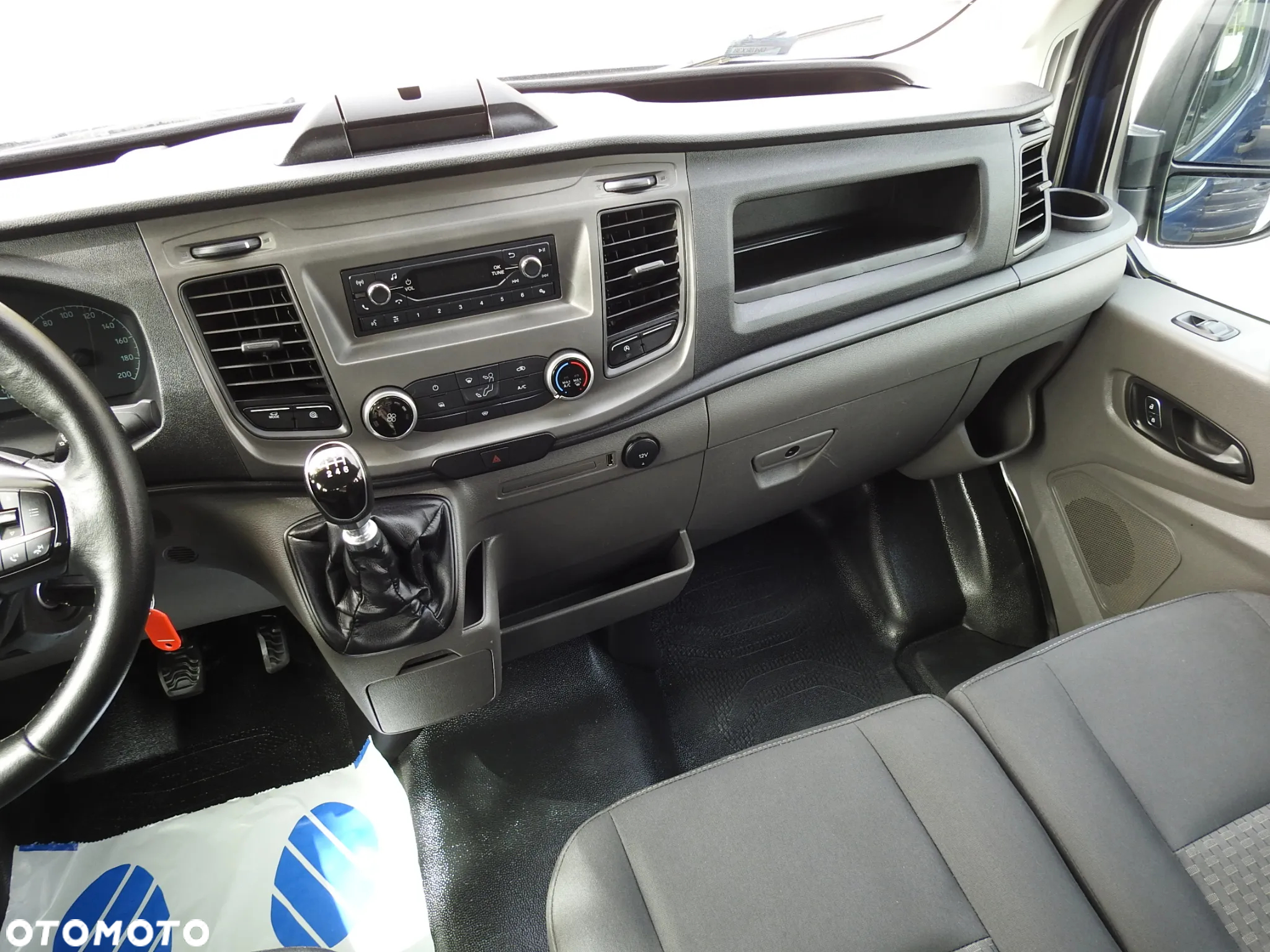 Ford TRANSIT SKRZYNIA PODWÓJNA KABINA DOKA 7 MIEJSC TEMPOMAT KLIMATYZACJA LEDY 130KM [ L06334 ] - 27