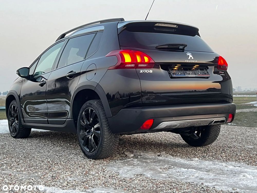 Peugeot 2008 BlueHDi 120 EAT6 Black Edition - 6