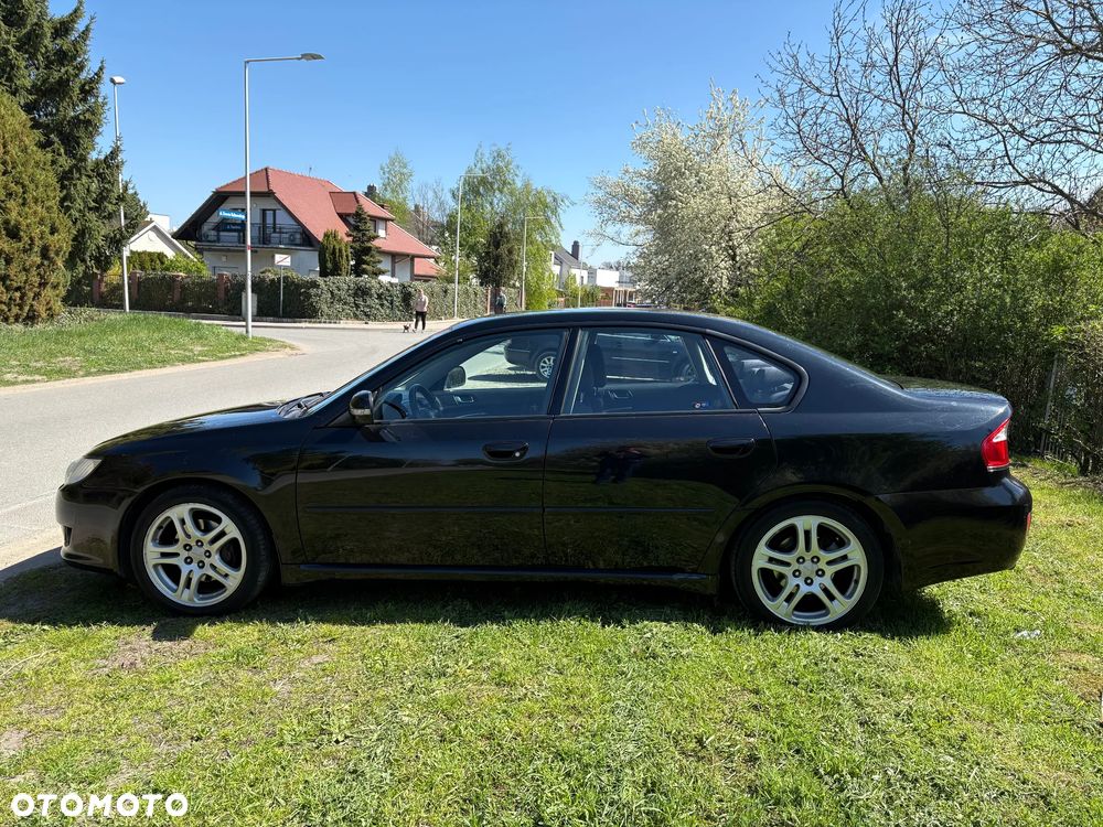Subaru Legacy 2.0R Trend - 5