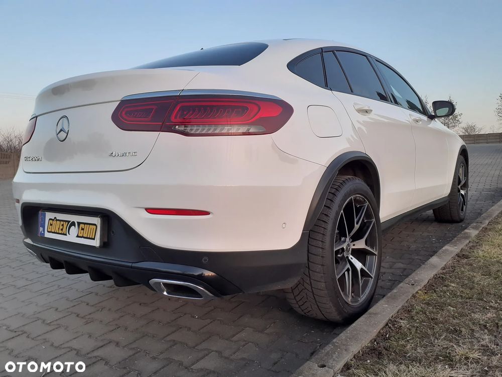 Mercedes-Benz GLC 200 d 4Matic 9G-TRONIC AMG Line - 9