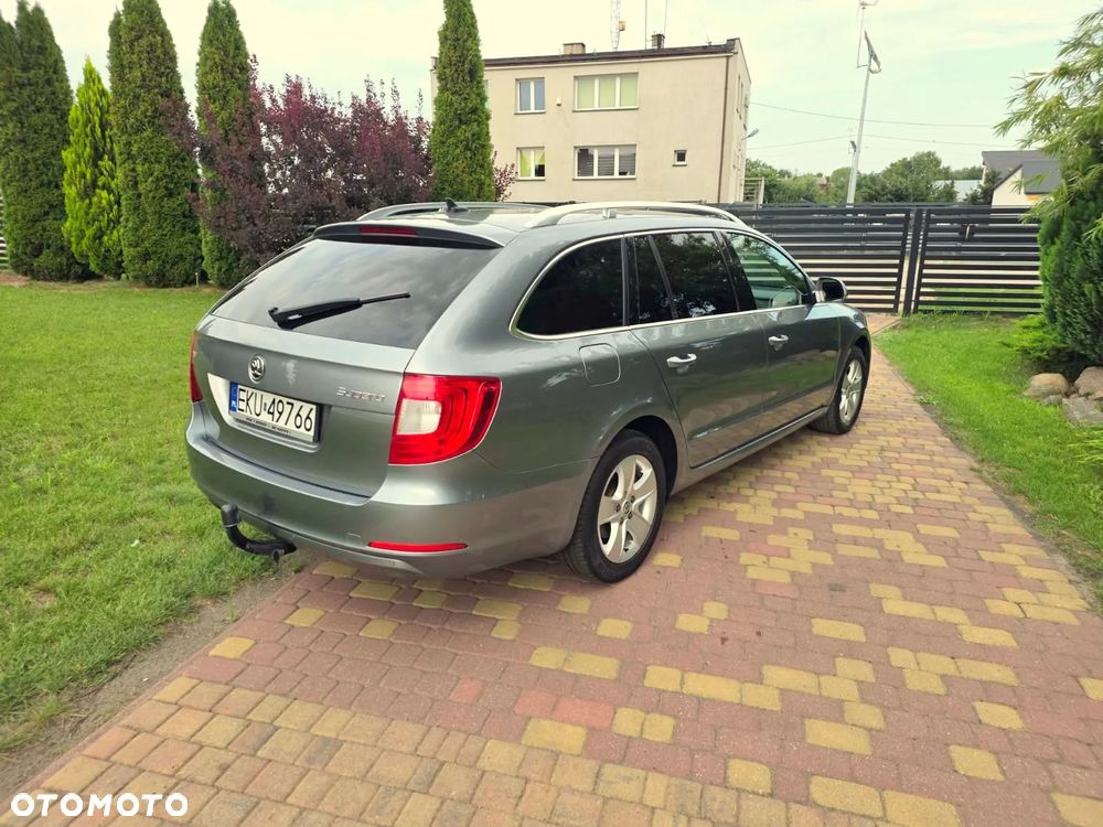 Skoda Superb 1.8 TSI Elegance DSG - 27