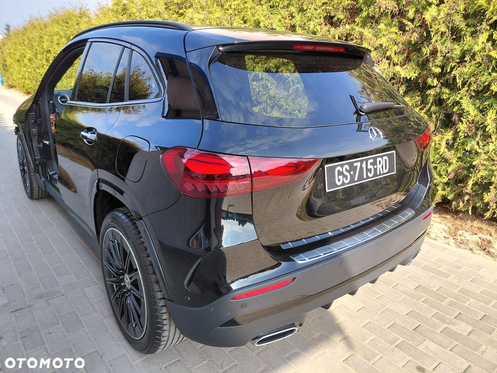 Mercedes-Benz GLA - 1