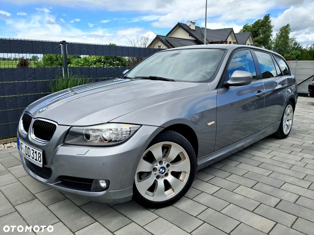 BMW Seria 3 318d DPF Edition Sport - 10