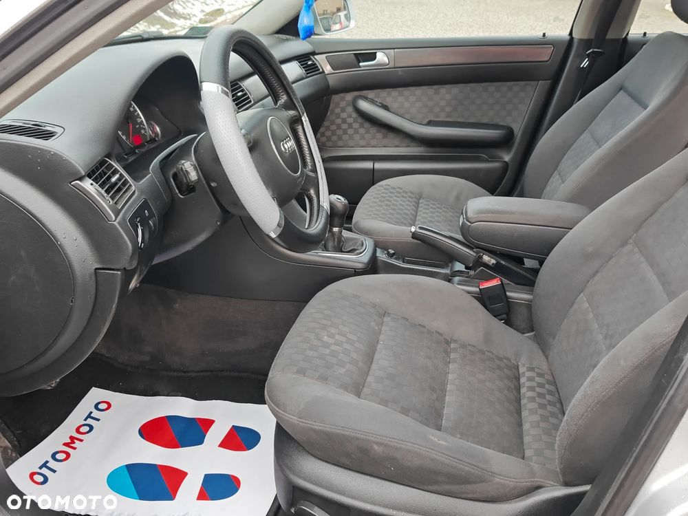 Audi A6 Avant 2.5 TDI - 10