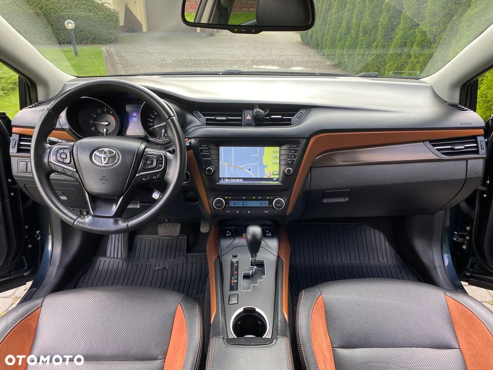 Toyota Avensis 2.0 Prestige MS - 25