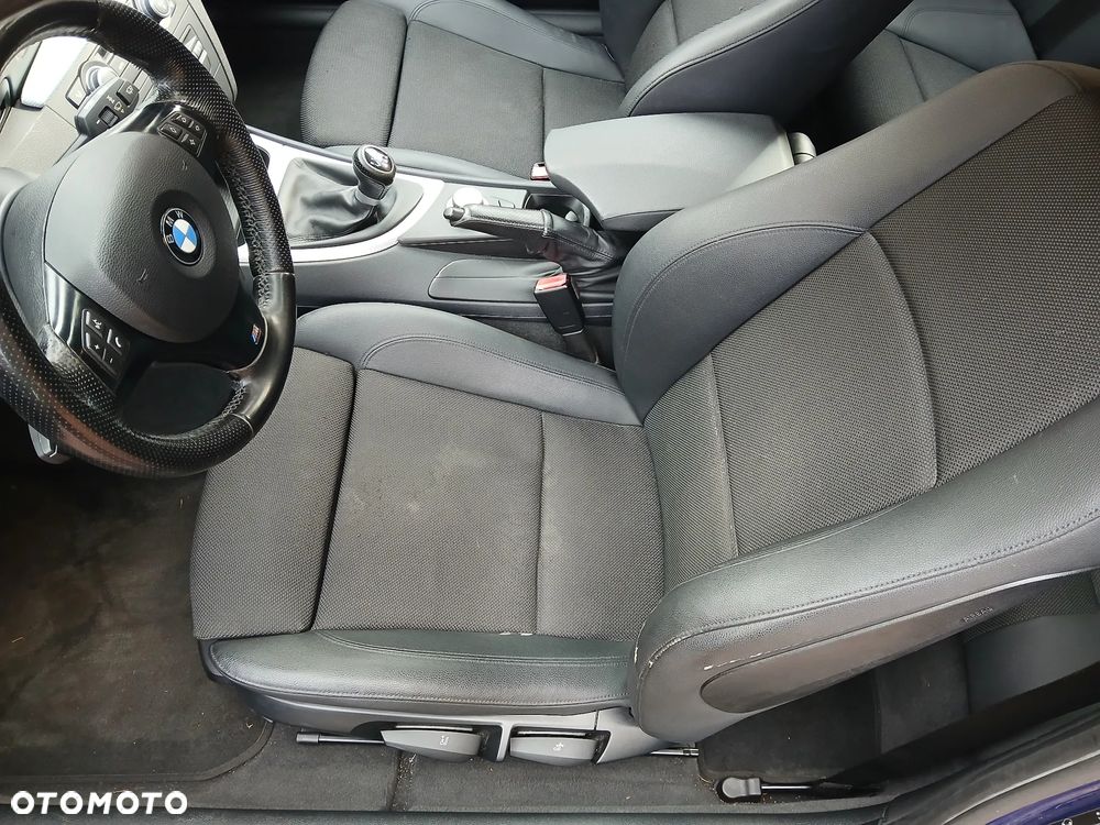 BMW Seria 1 120i Edition Sport - 17