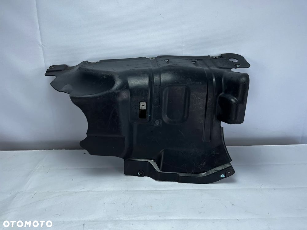 Plastik osłona silnika 51787451 FIAT BRAVO 2 LANCIA DELTA 3 III 2008- PRAWA - 1
