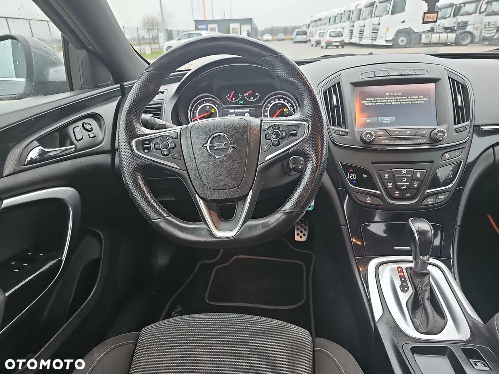 Opel Insignia 2.0 CDTI Cosmo - 11