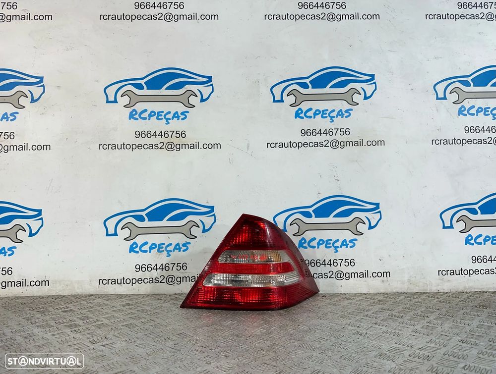 .Farolim Tras Traseiro Direito Original Mercedes Benz Classe C W203 Sedan 2038202064R 1999 - 2007