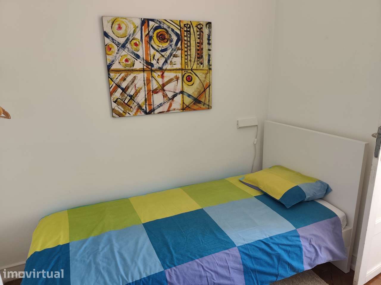 Quarto individual com WC privativa e Kitchenette Estudantes - Grande imagem: 2/18