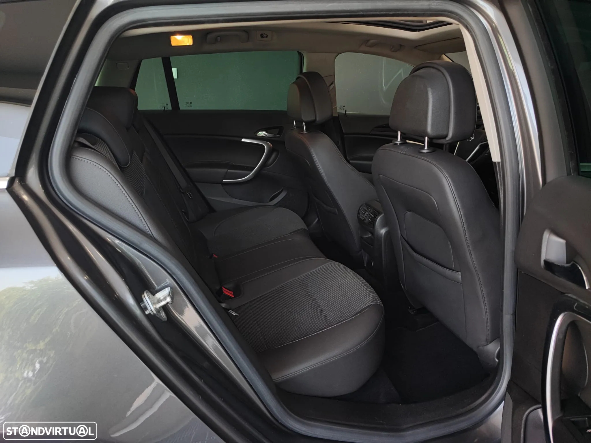 Opel Insignia Sports Tourer 2.0 CDTi Cosmo ecoFLEX - 33