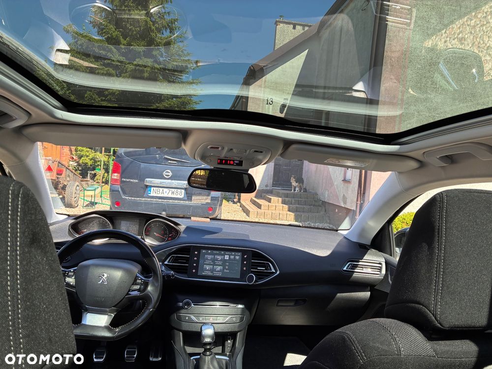 Peugeot 308 1.6 BlueHDi Allure S&S - 10