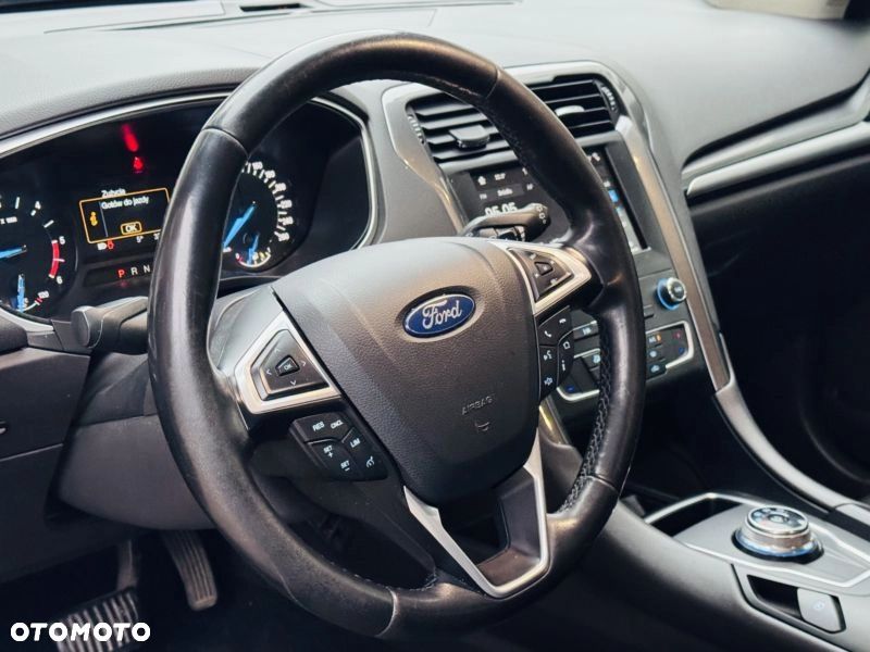 Ford Mondeo - 8