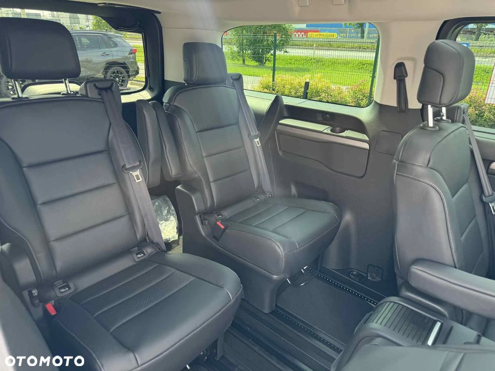 Toyota Proace Verso 2.0 D4-D Long VIP - 11
