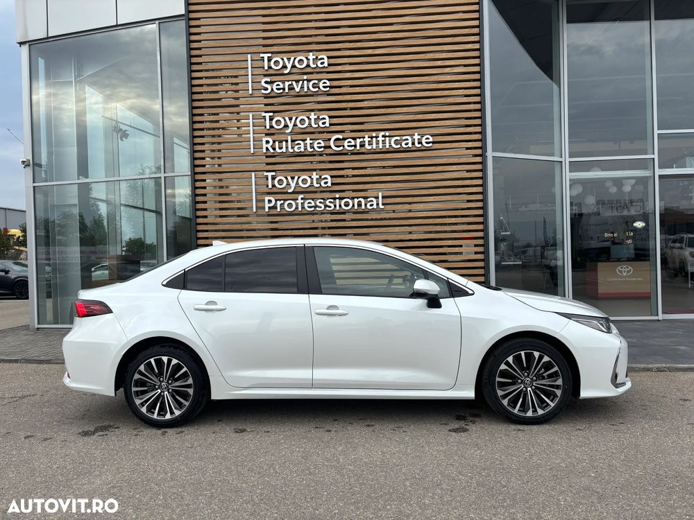 Toyota Corolla 1.8 HSD Dynamic - 8