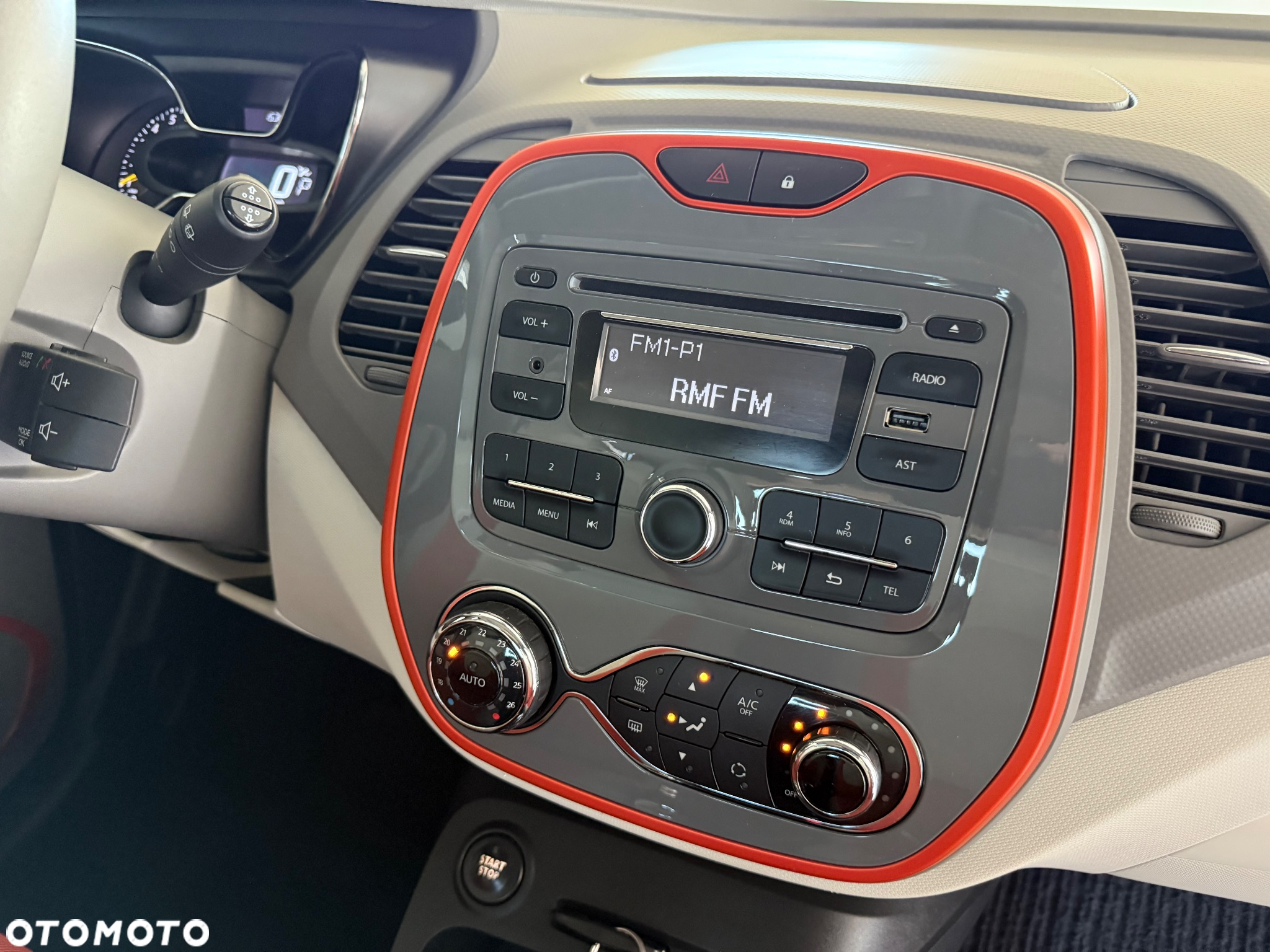 Renault Captur ENERGY TCe 120 EDC LIMITED - 18