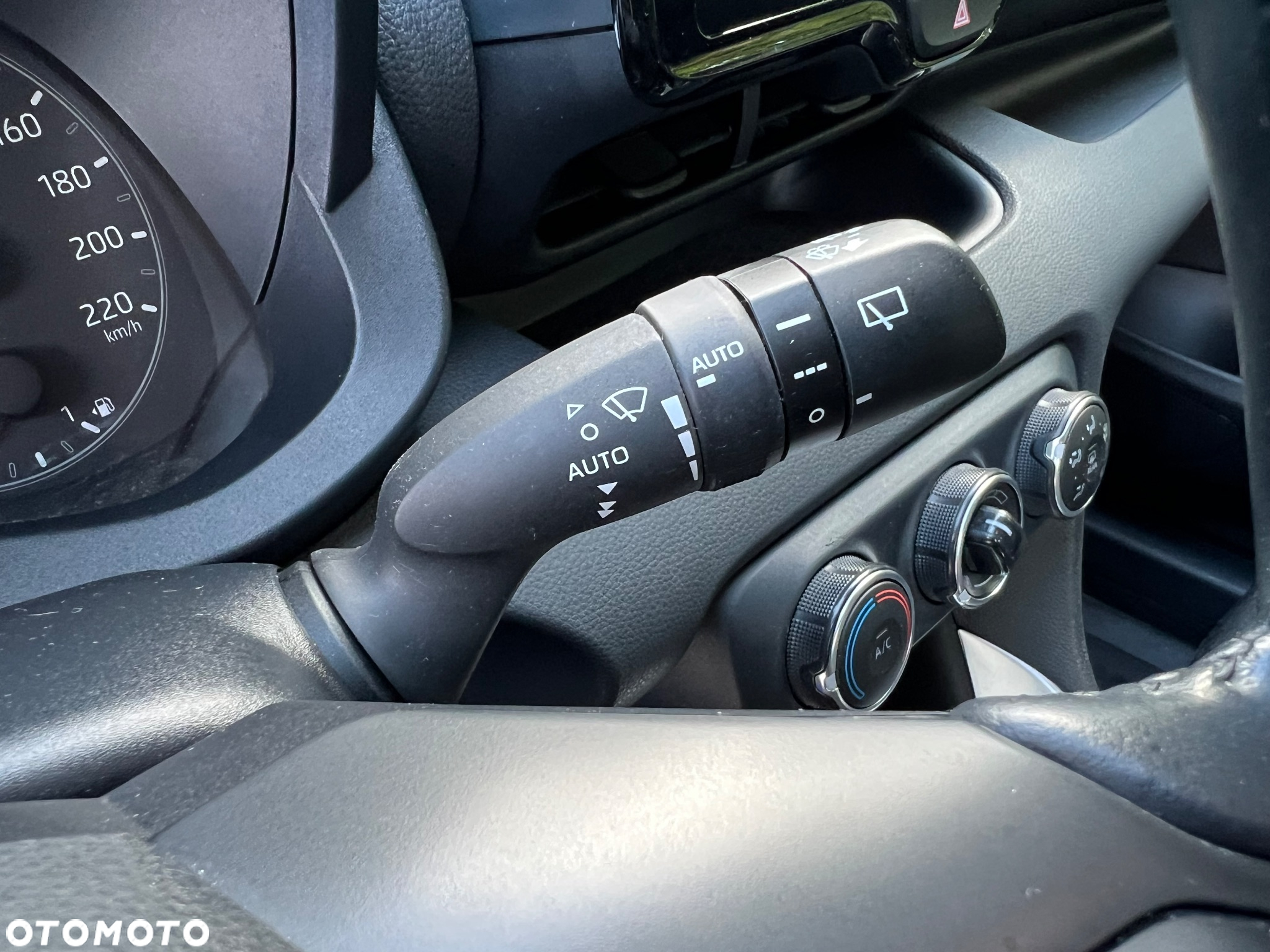 Toyota Yaris 1.5 Comfort - 29