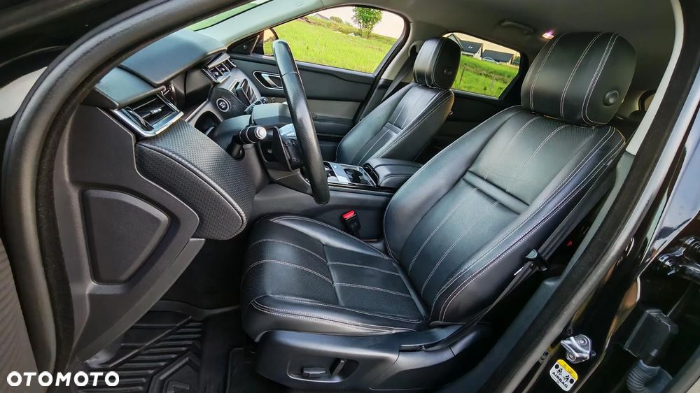 Land Rover Range Rover Velar 2.0d R-Dynamic S - 23