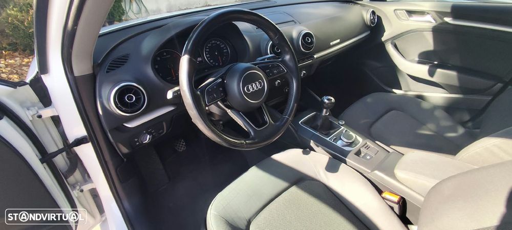Audi A3 Sportback 1.6 TDI - 7
