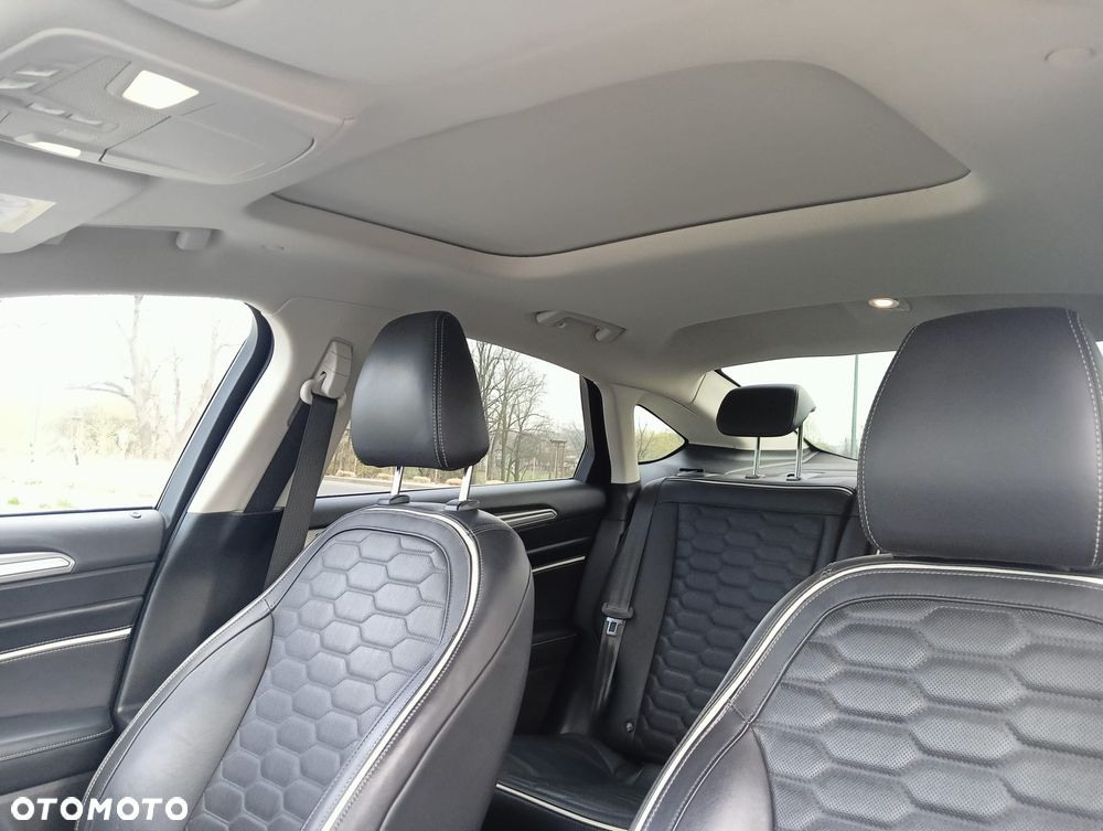 Ford Mondeo 2.0 Hybrid Vignale Plus - 10