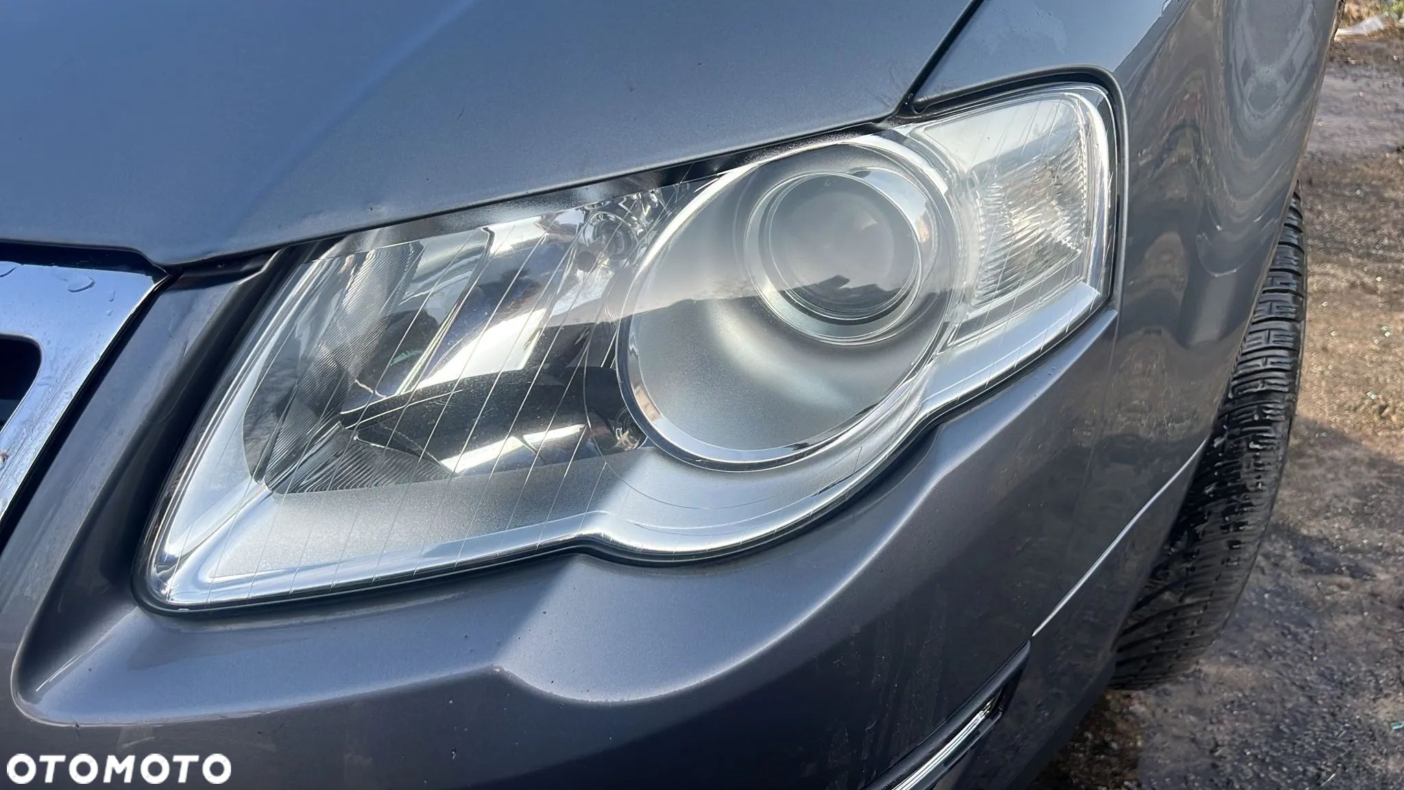 VW PASSAT B6 lampa prawa  przód - 1