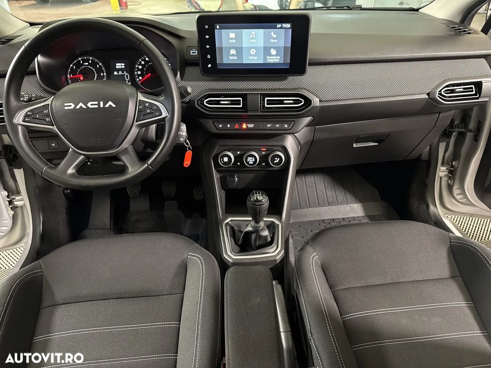 Dacia Sandero - 10