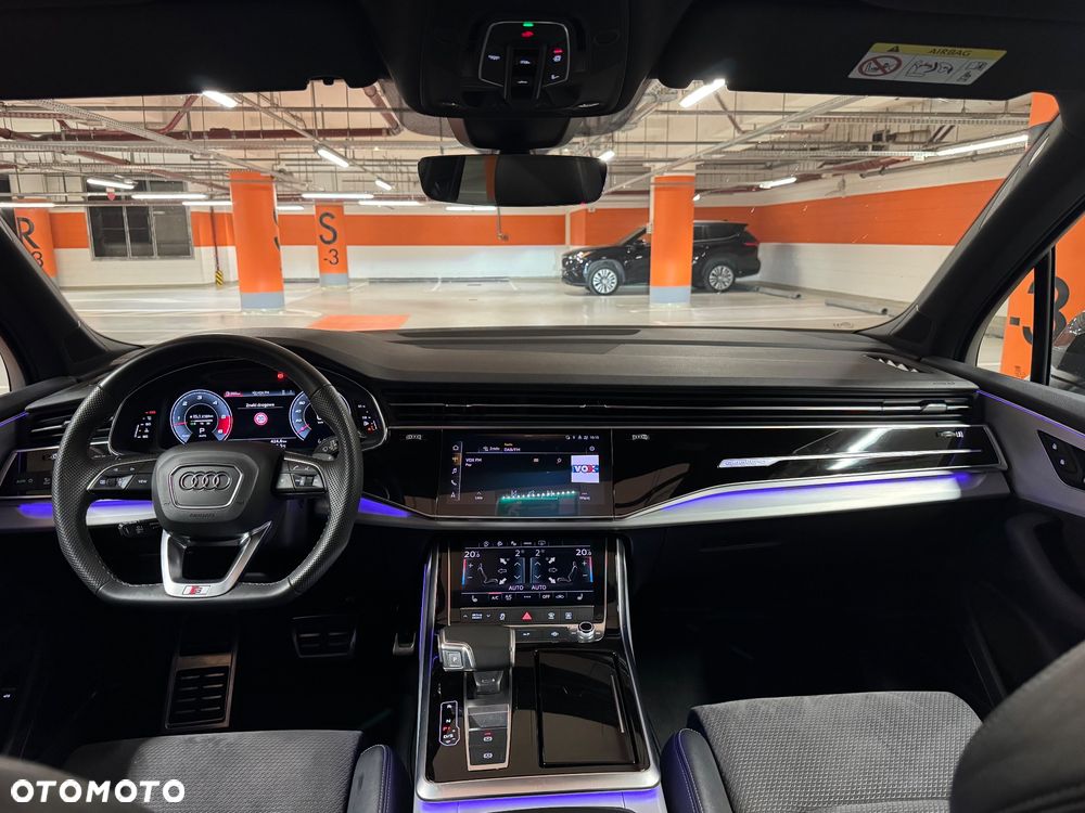 Audi Q7 - 10