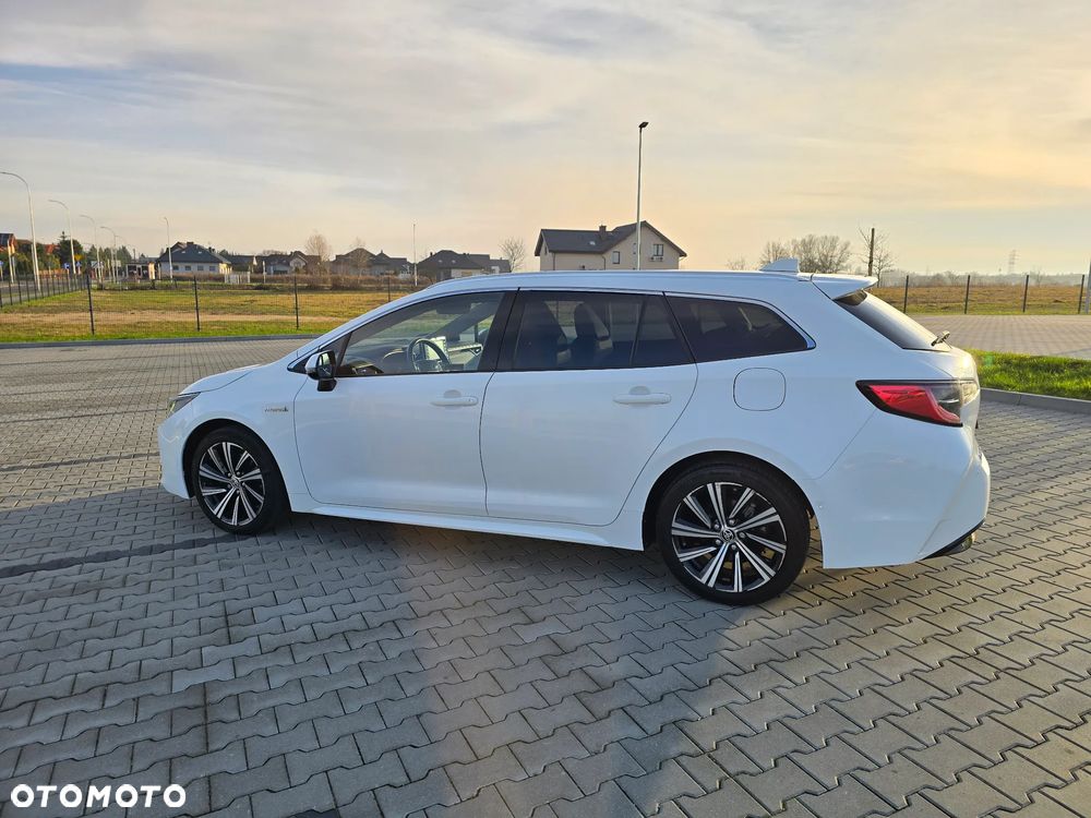 Toyota Corolla 2.0 Hybrid Comfort - 40