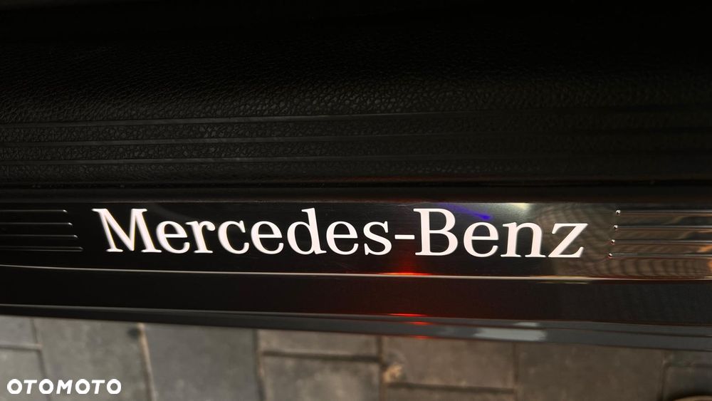 Mercedes-Benz Klasa C 220 d 4Matic 9G-TRONIC AMG Line - 12