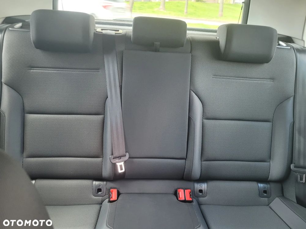 Volkswagen Golf 1.2 TSI BlueMot Comfortline - 11