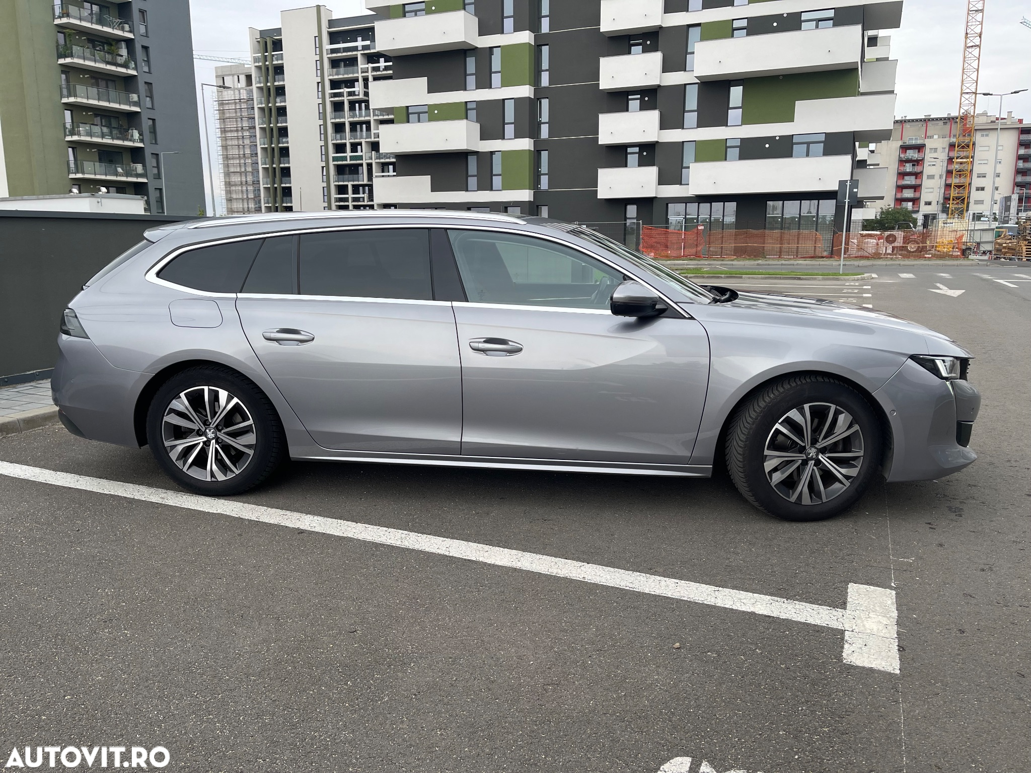 Peugeot 508 SW 1.5 BlueHDI S&S EAT8 Allure Pack - 28