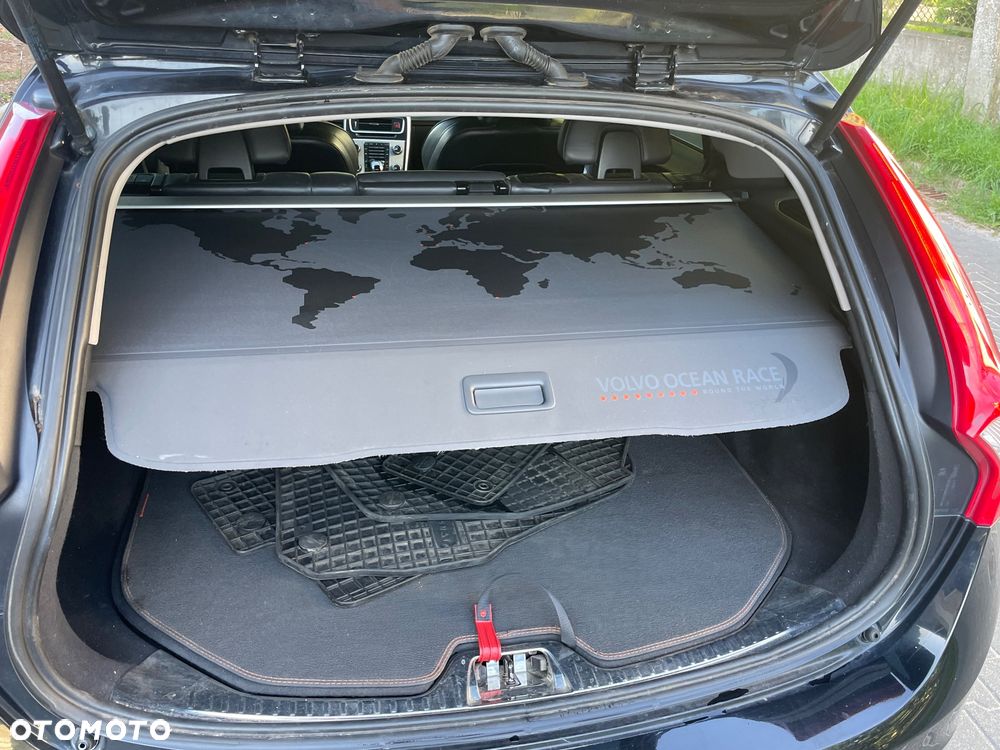Volvo V60 D2 Ocean Race - 9