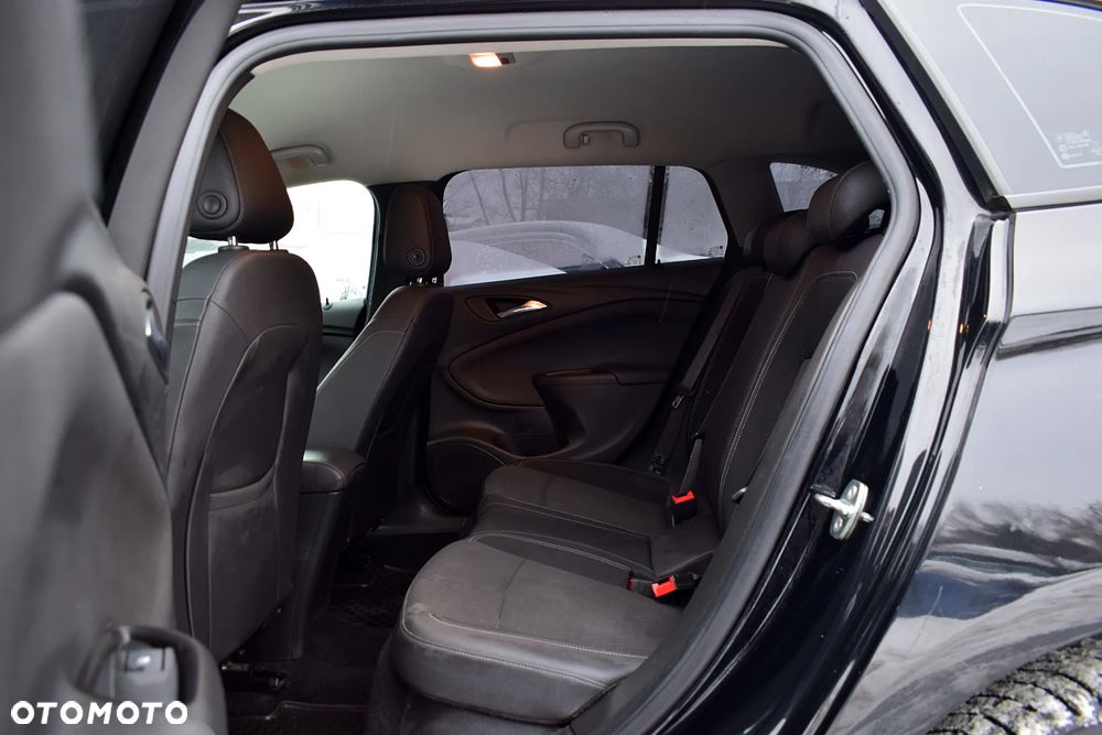 Opel Astra 1.6 CDTI Dynamic S&S - 6