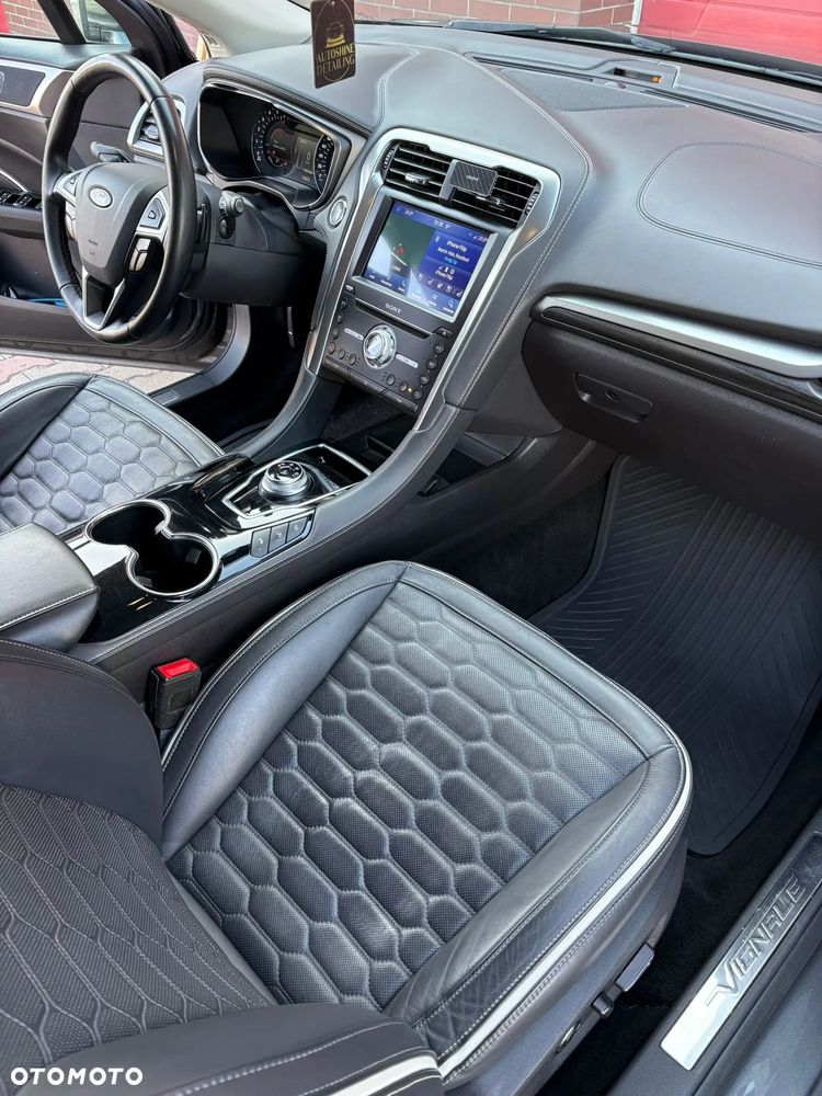 Ford Mondeo 2.0 EcoBlue Vignale AWD - 22