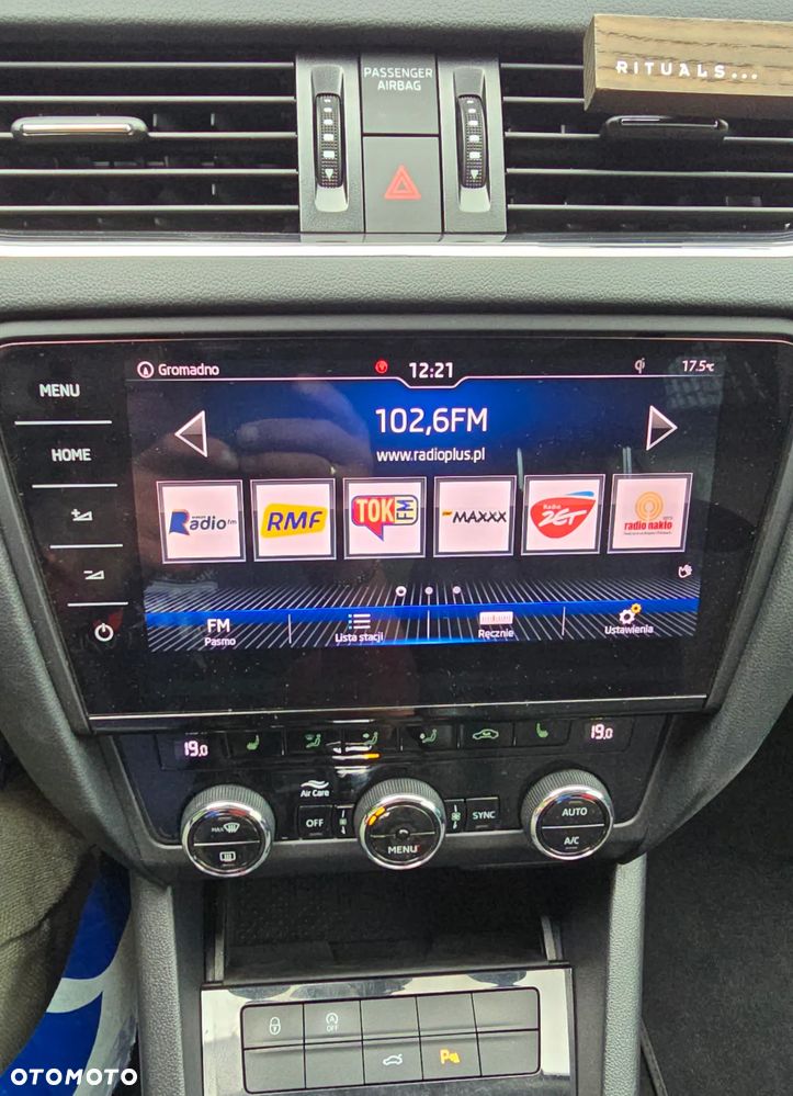 Skoda Octavia 2.0 TDI DSG Premium Edition - 15