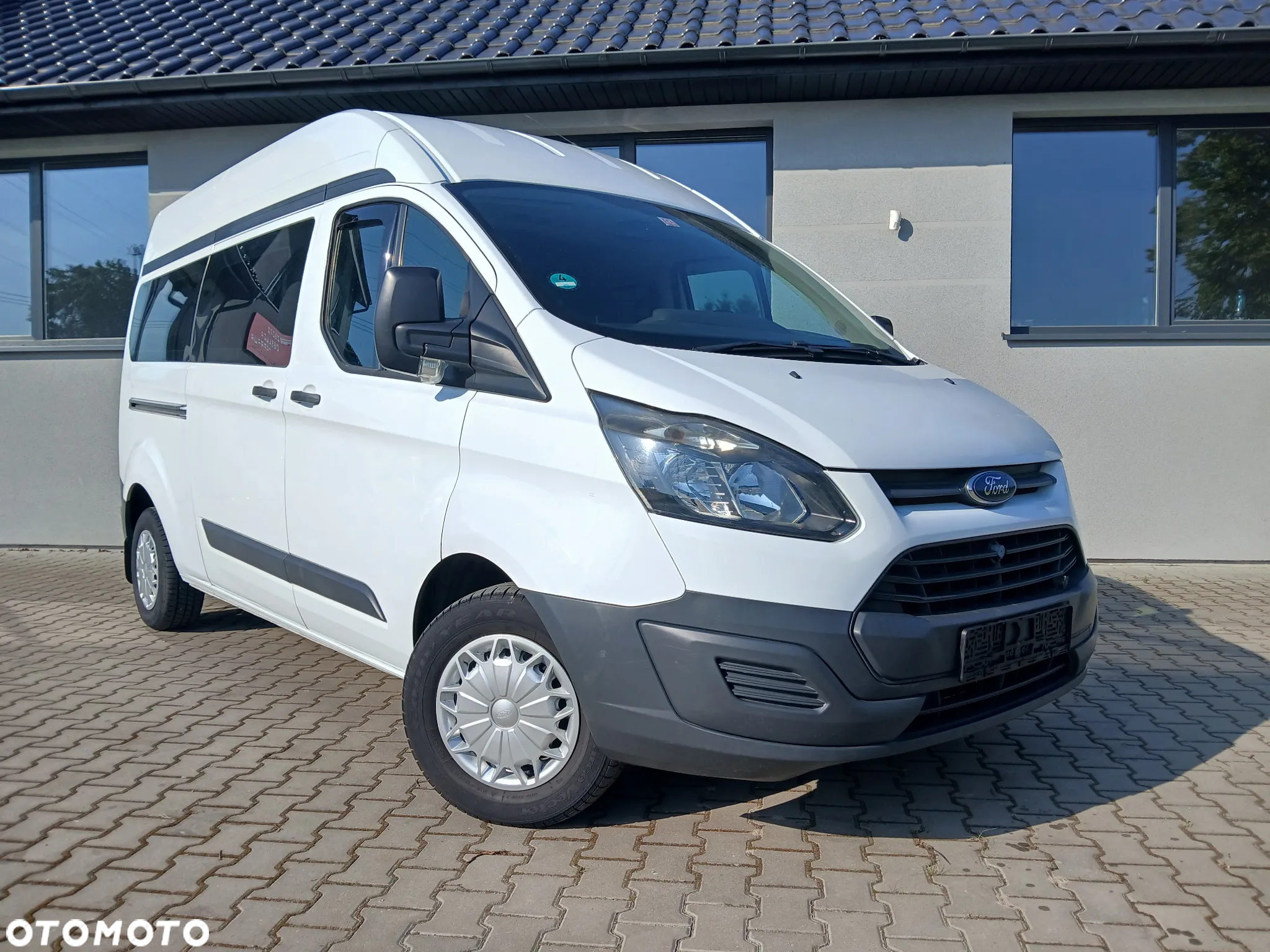 Ford Tourneo Custom 300 L2H1 VA Trend - 2