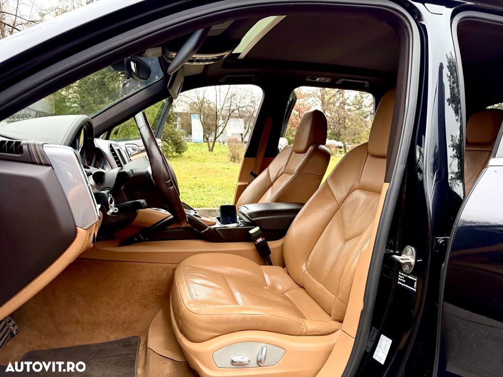 Porsche Cayenne - 5