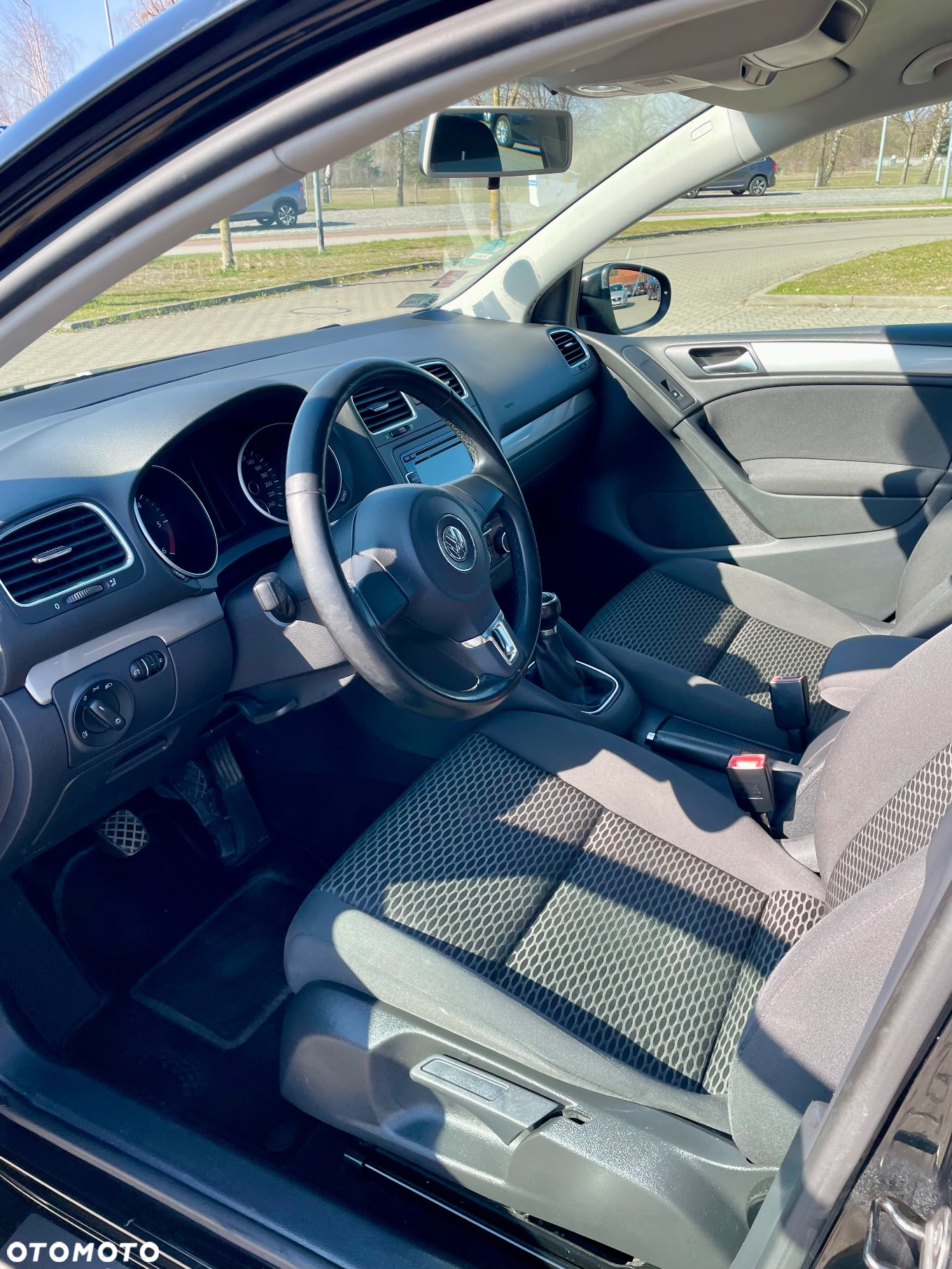 Volkswagen Golf - 19